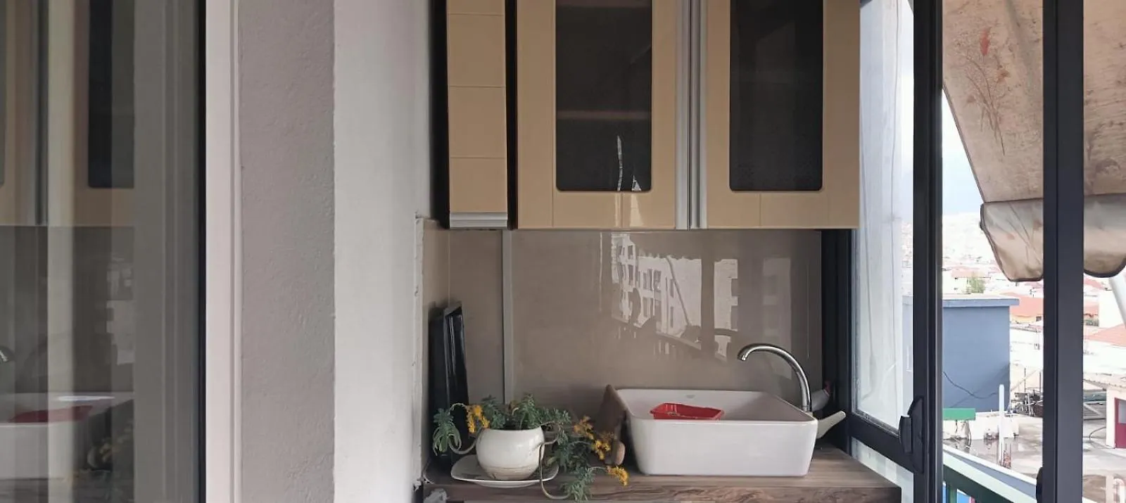 Comfy Apartament Tirana Apartment
